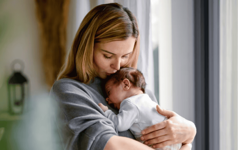Argentina: nacen cada vez menos bebés y crece una brecha entre los hijos que se quieren y los que se pueden tener